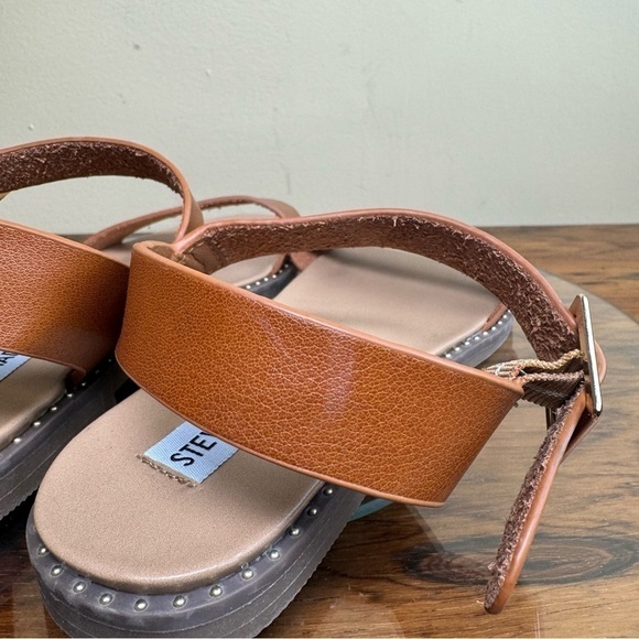 Steve Madden Tesa Slingback Sandal in cognac - Picture 12 of 15